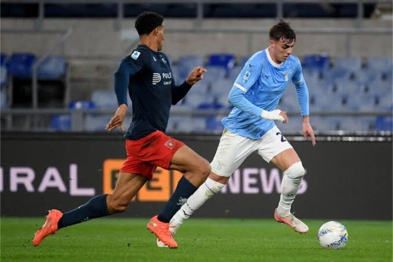 Lazio có nguy cơ thua kèo Genoa